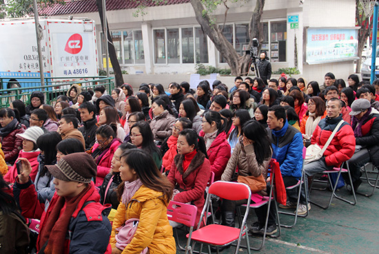 《城市民生论坛》节目录制现场
