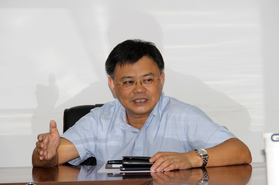 何勇斌 青年教师座谈会